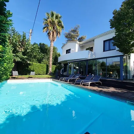 Bel Air - 240m2 - Freshly Completely Renovated - - Pool - No Party Allowed - No Bachelor-ette - 25 Mn Walk From And Palais Des Festivals