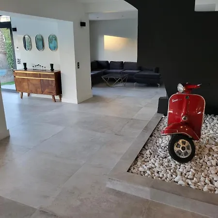 Bel Air - 240m2 - Freshly Completely Renovated - - Pool - No Party Allowed - No Bachelor-ette - 25 Mn Walk From And Palais Des Festivals