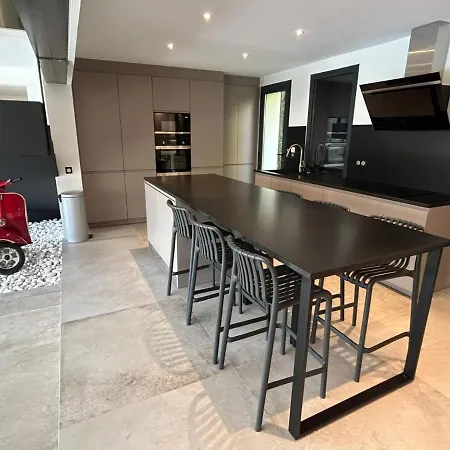 Bel Air - 240m2 - Freshly Completely Renovated - - Pool - No Party Allowed - No Bachelor-ette 칸느